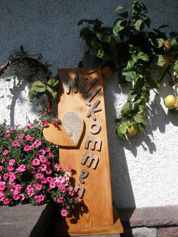 Apartamento Haus Ruetzbach Neustift im Stubaital Exterior foto